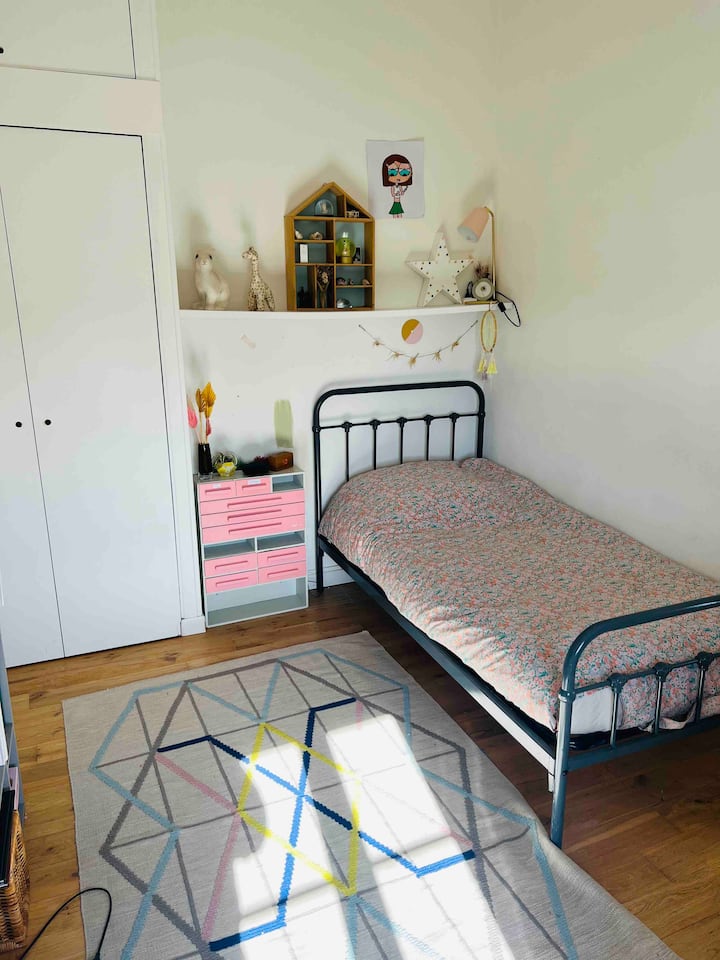 საძინებელი 4