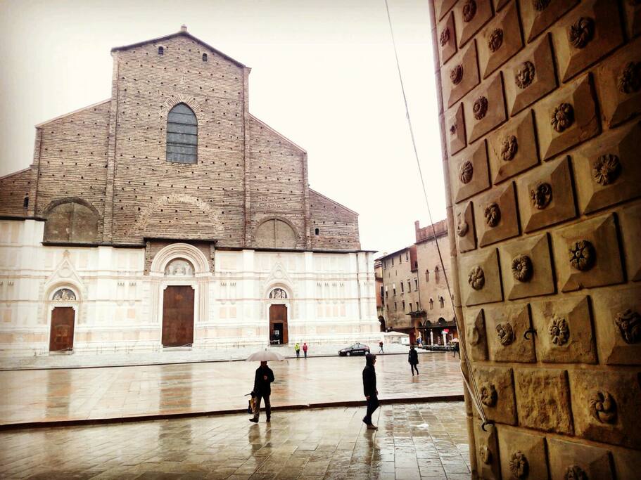Bologna la rossa, la dotta e la grassa