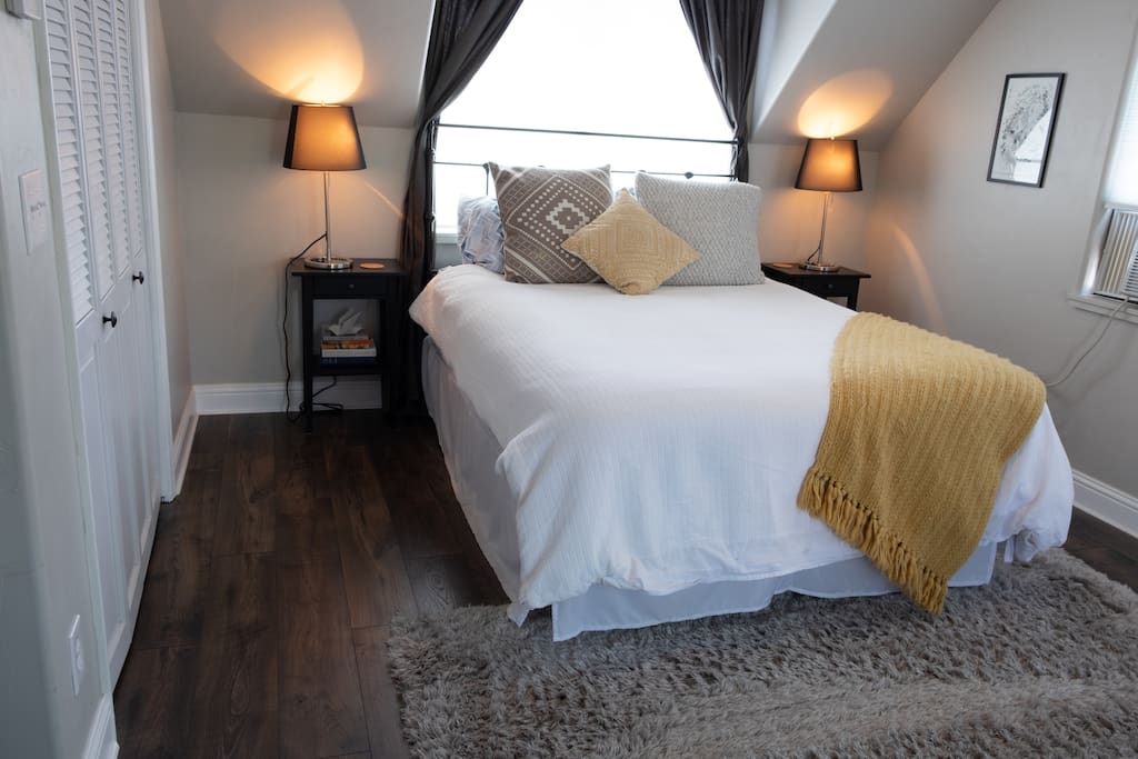 Bedroom 1 w/ super comfortable queen bed