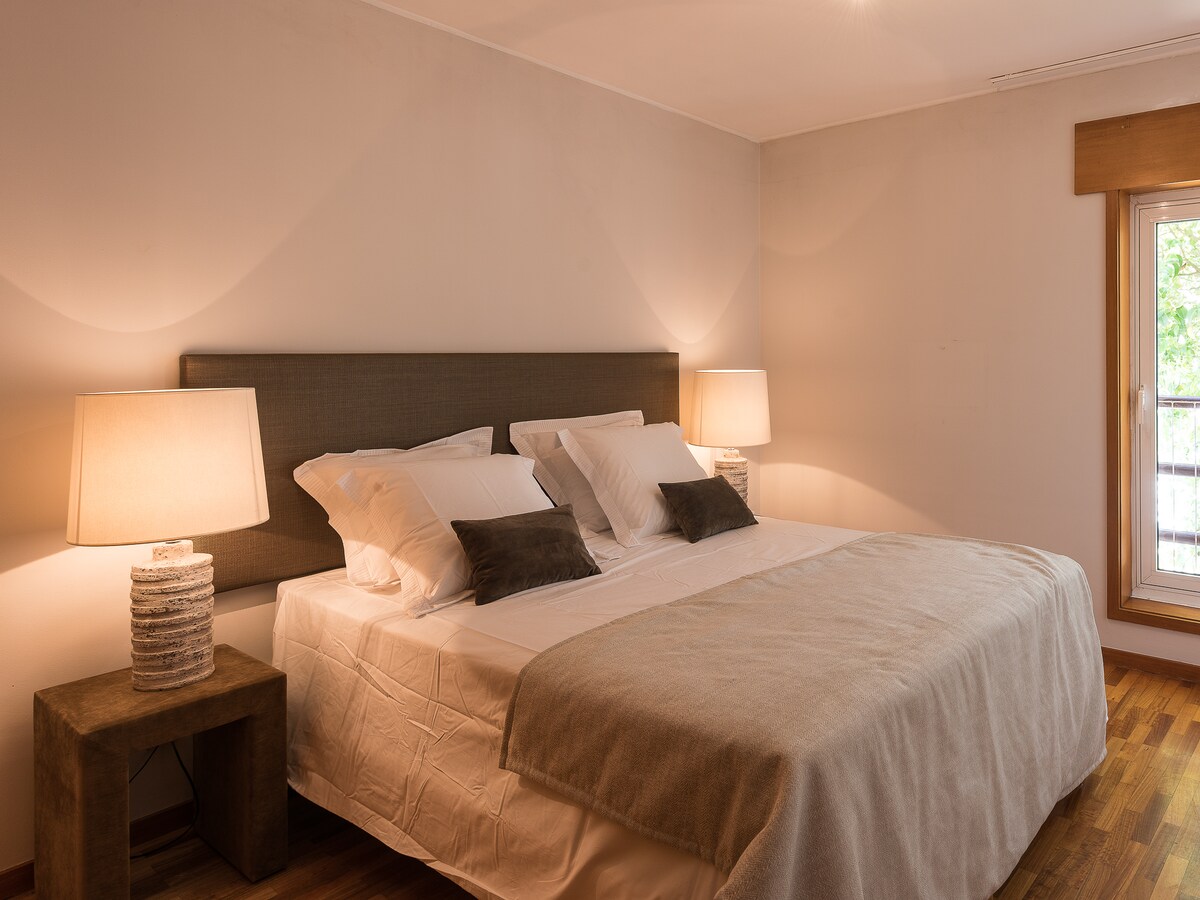 Soba s bračnim krevetom - Quarto com cama de casal