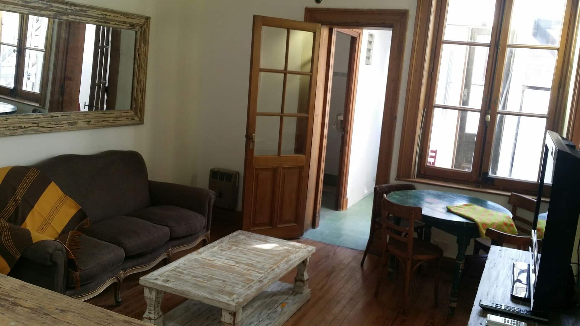 Refurbished ground-floor or upper PH with 2 bedrooms in Palermo