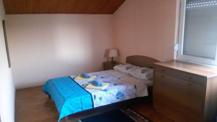 Საძინებელი 3