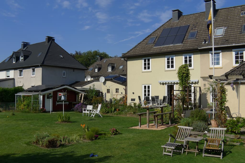 Altes Krupphaus auf der Heimaterde Reihenhäuser zur Miete in Mülheim