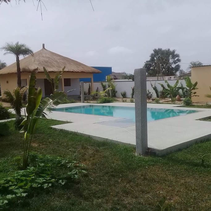 La piscine à débordement