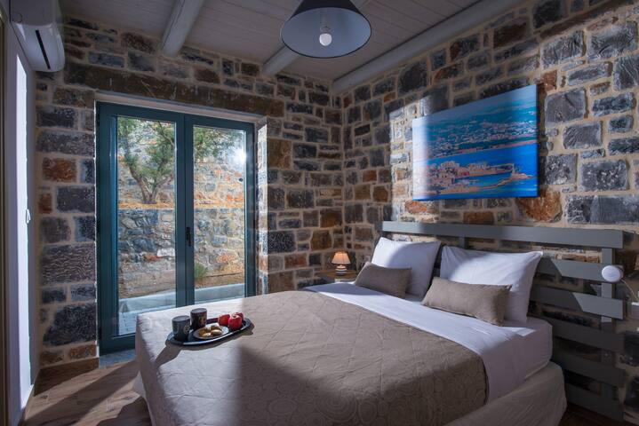 Mandy Luxury Villa by Cretevasion gallery image 5