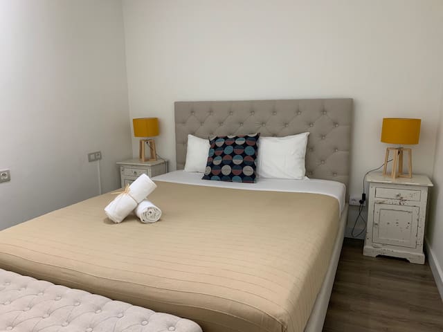 Family Flat Near Ramblas Barcelona 2 rooms