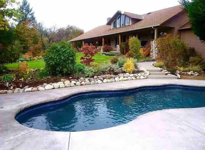 Rogue River Vacation Rentals & Homes Oregon, United States Airbnb