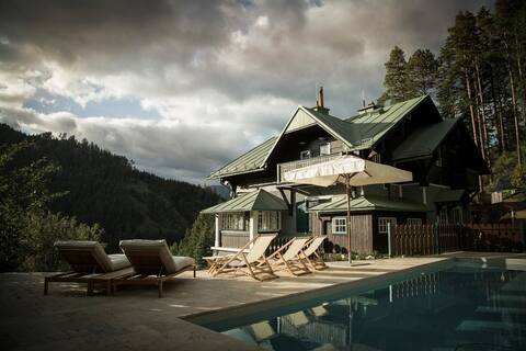 Villa Antoinette - private chalet
