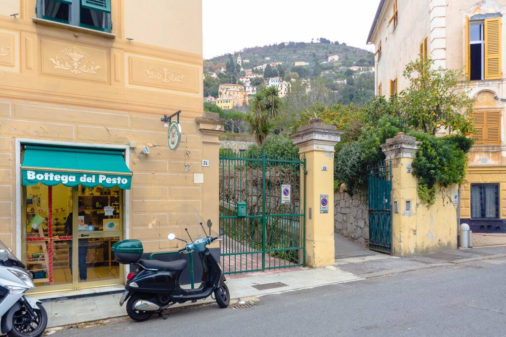Entrata di accesso al posteggio