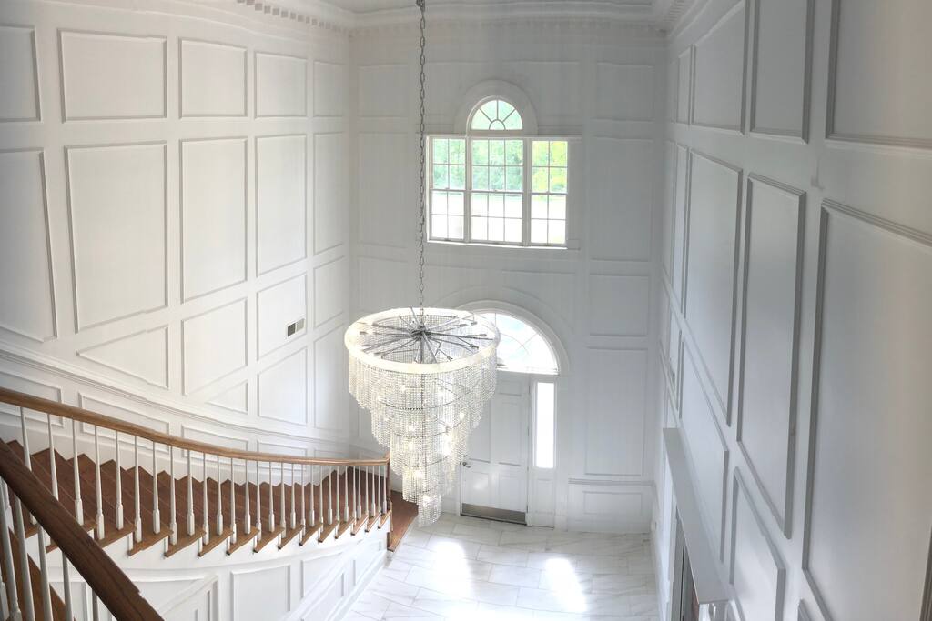 foyer from upstairs