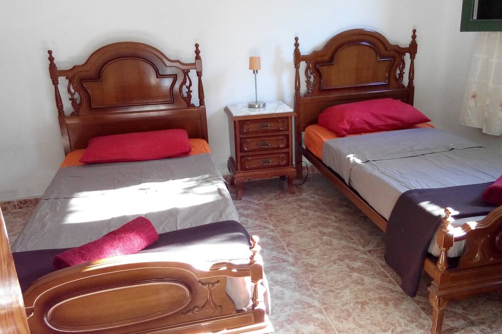 Double Twin bed room