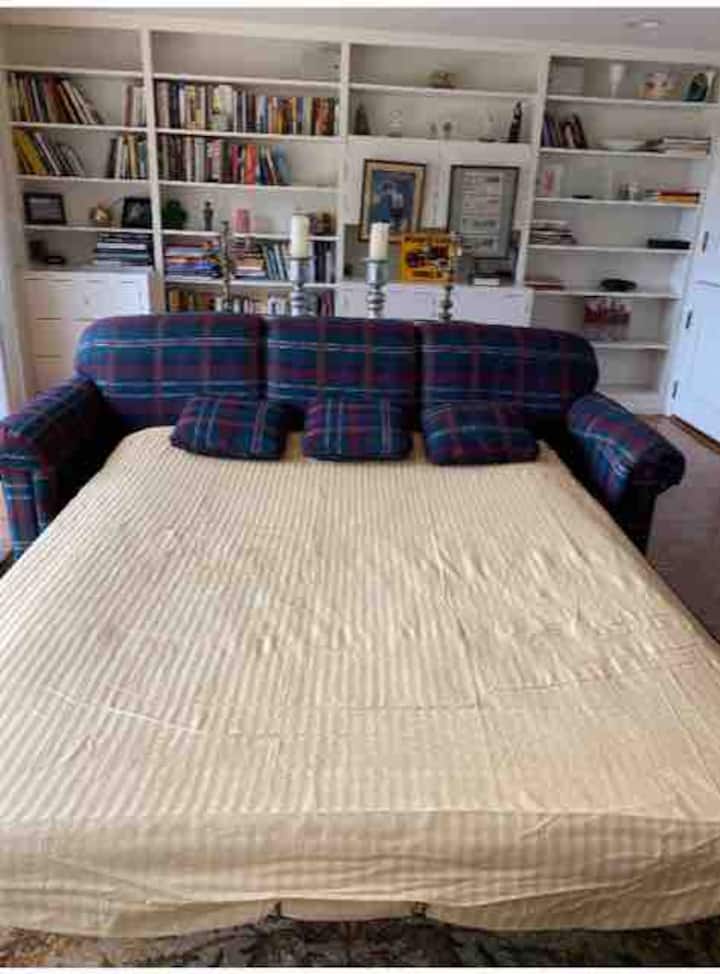 Queensize uitschuifbed