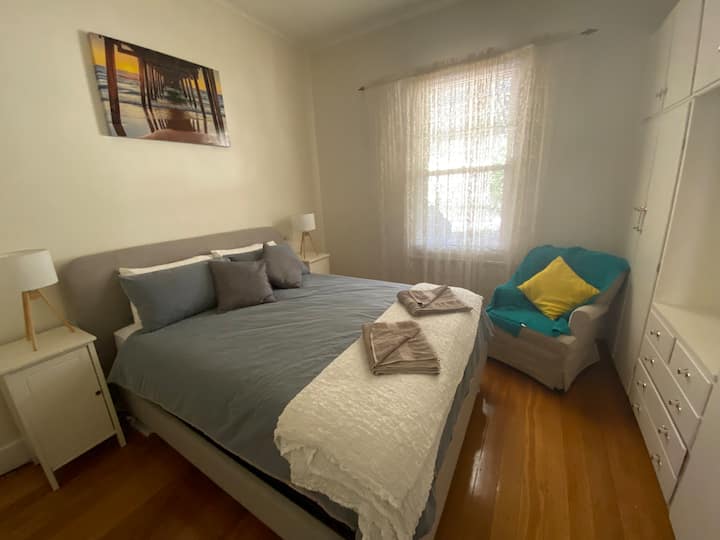 غرفة النوم 2