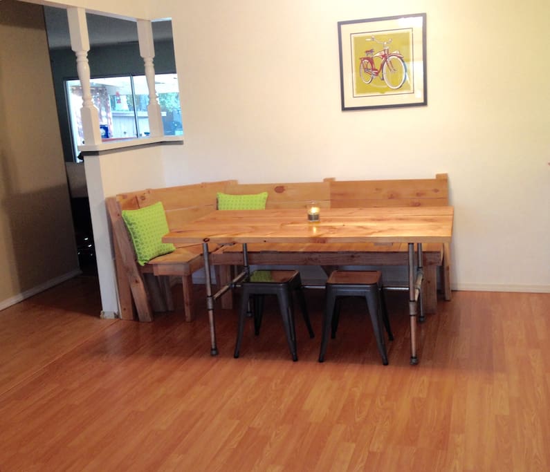 Kitchen breakfast nook