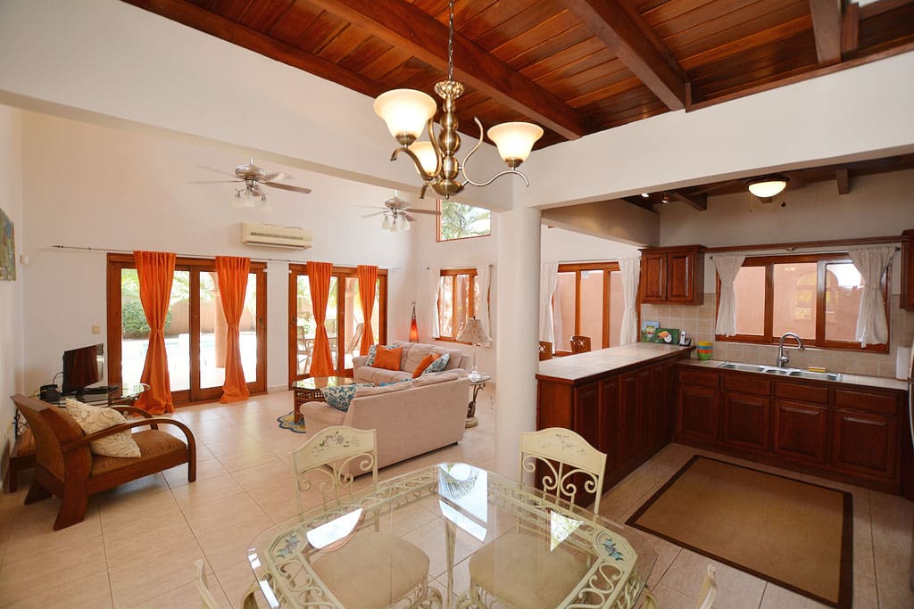 Kitchen/Living room