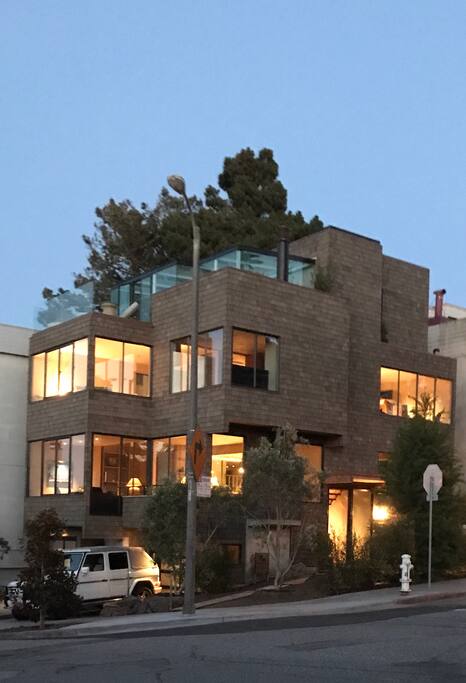 A view of your fourth floor Penthouse Suite from the street
