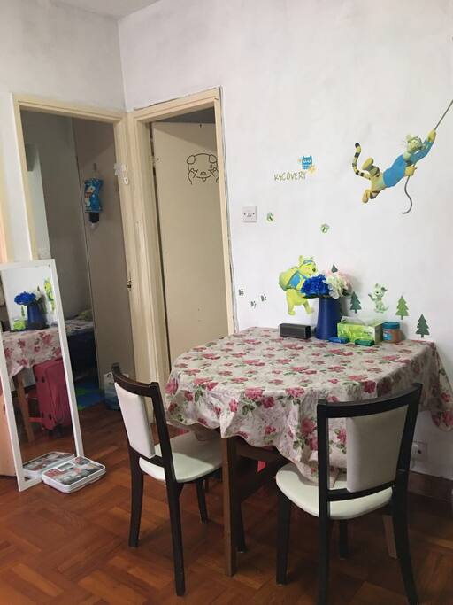 餐桌