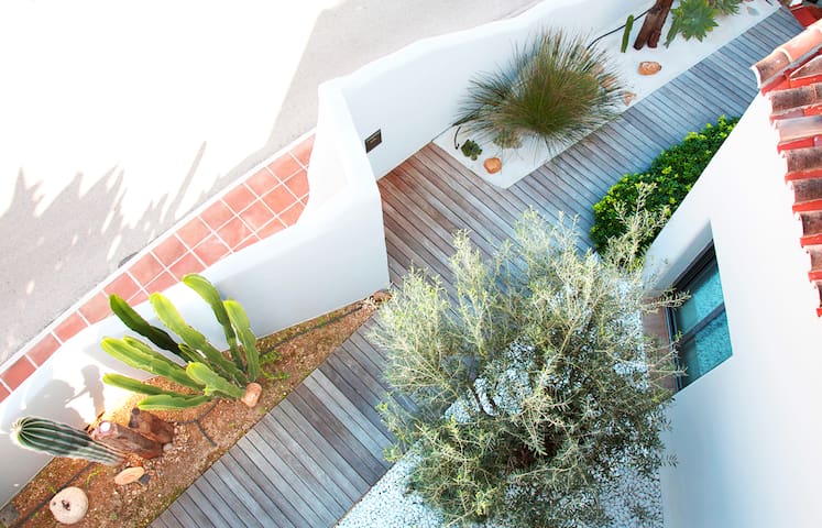 Costa Del Host managed Airbnb listing 1