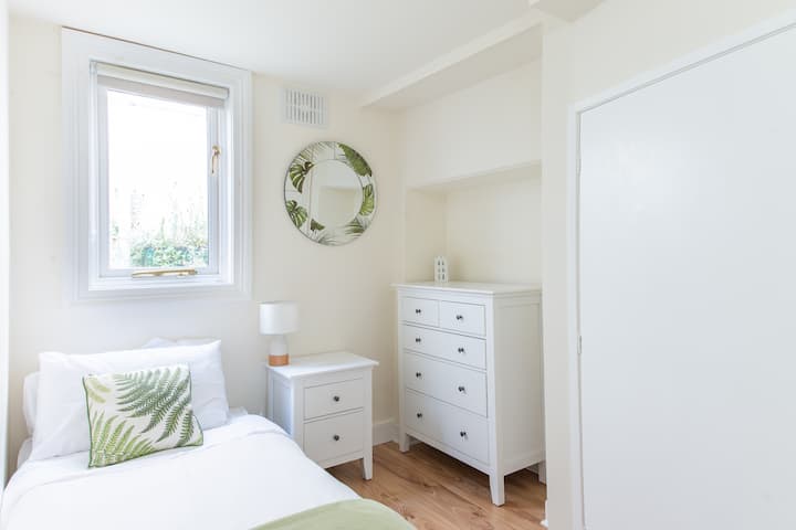 ห้องนอน 3 (เตียงเดี่ยว) 