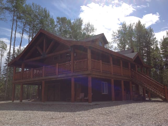 The Cabin Cozy Ground Floor Suite Houses For Rent In Valemount