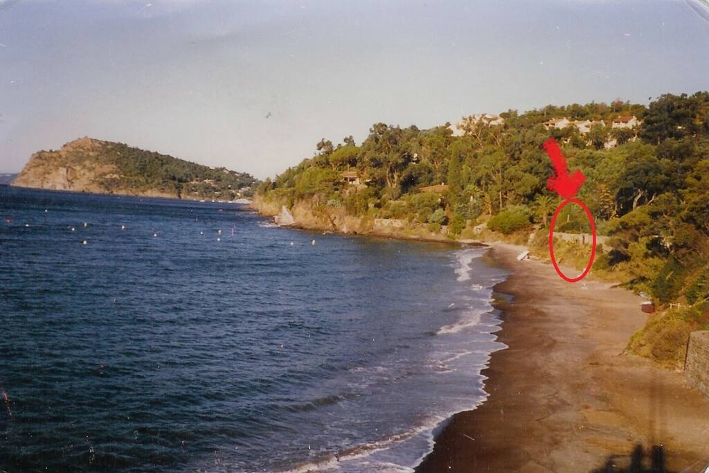 Localisation maison (location of the villa on the Canadel Beach)