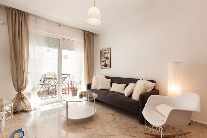 Beautiful apt. Great location A / A.Wifi. Parking.