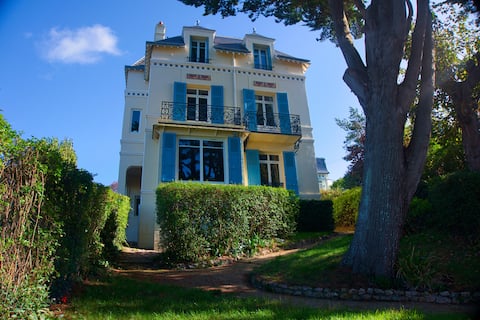 Popular Airbnb listing: 4-star villa. Exceptional sea view. in Trouville Sur Mer