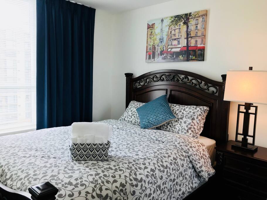 2nd bedroom