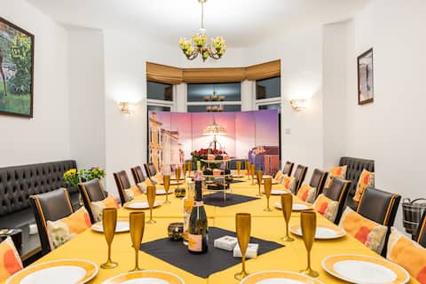 Luxury self-catering - mature & responsible groups