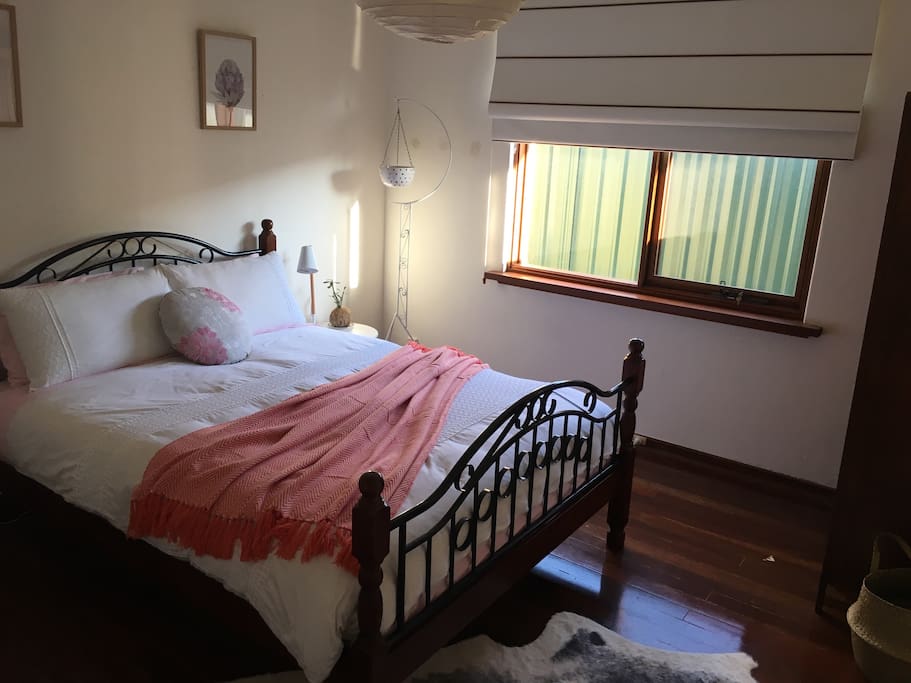 Main bedroom with queen bed