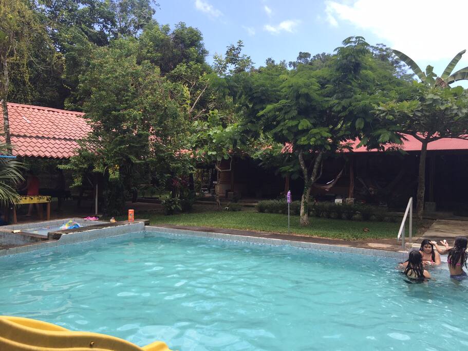 refrescante piscina