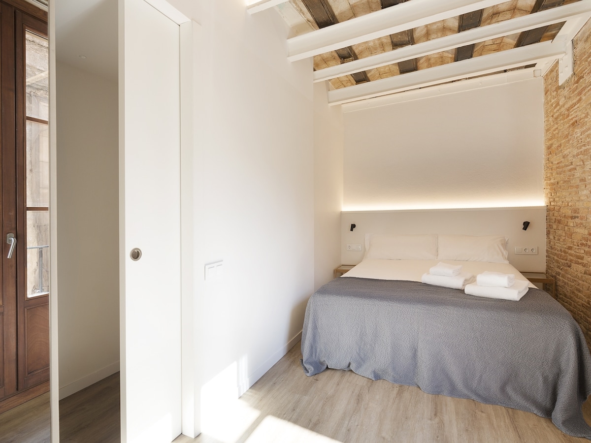 Bračni krevet (1,6x2)