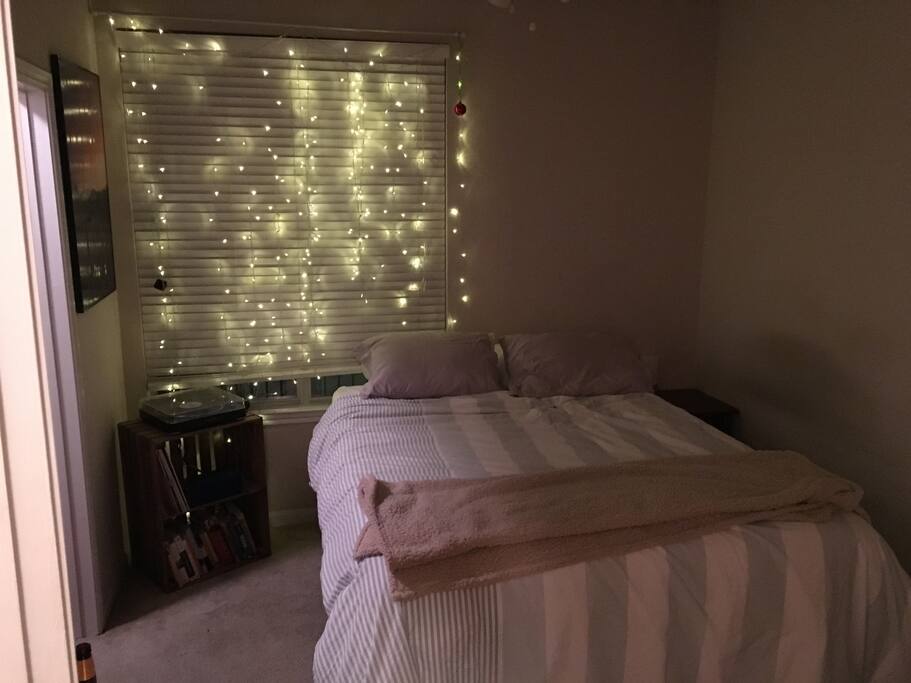 Guest Bedroom with attached bath and walk-in closet