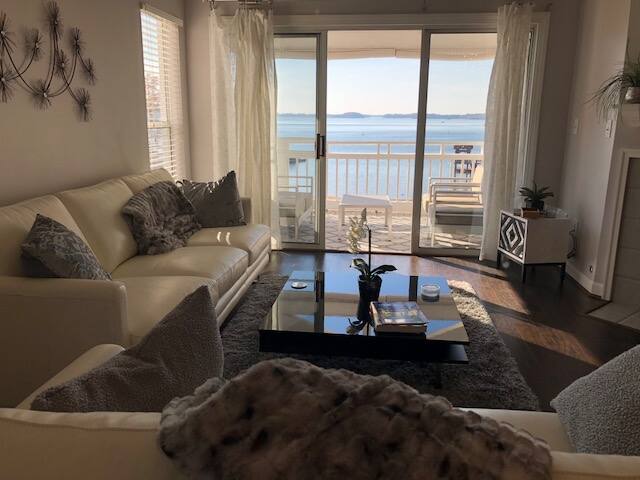 Lake front condo at Lake Norman Cornelius
