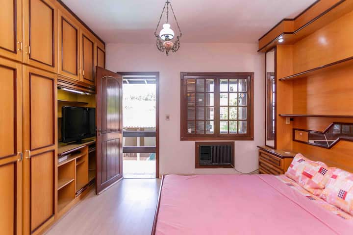 საძინებელი 1