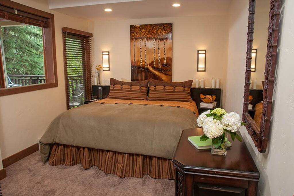 Bedding configurations may differ per unit.