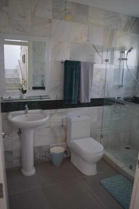 Baño del 1er piso.