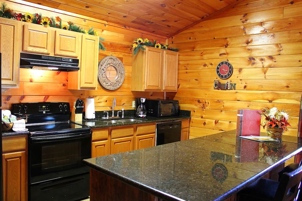 Kithchen renovated Fall 2011-new appliances, granite, all kitchen accessories.