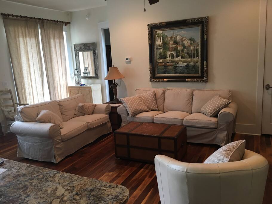 1st Floor Living Room