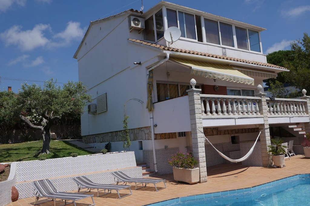 a villa for the family... in summer