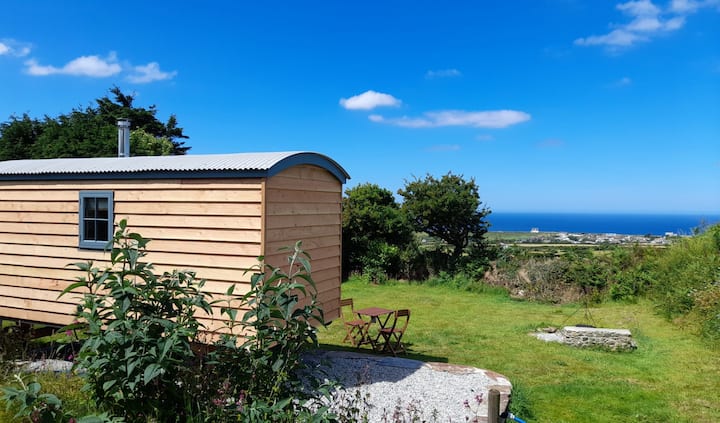Shepherd's Hut overlooking the sea photo 3