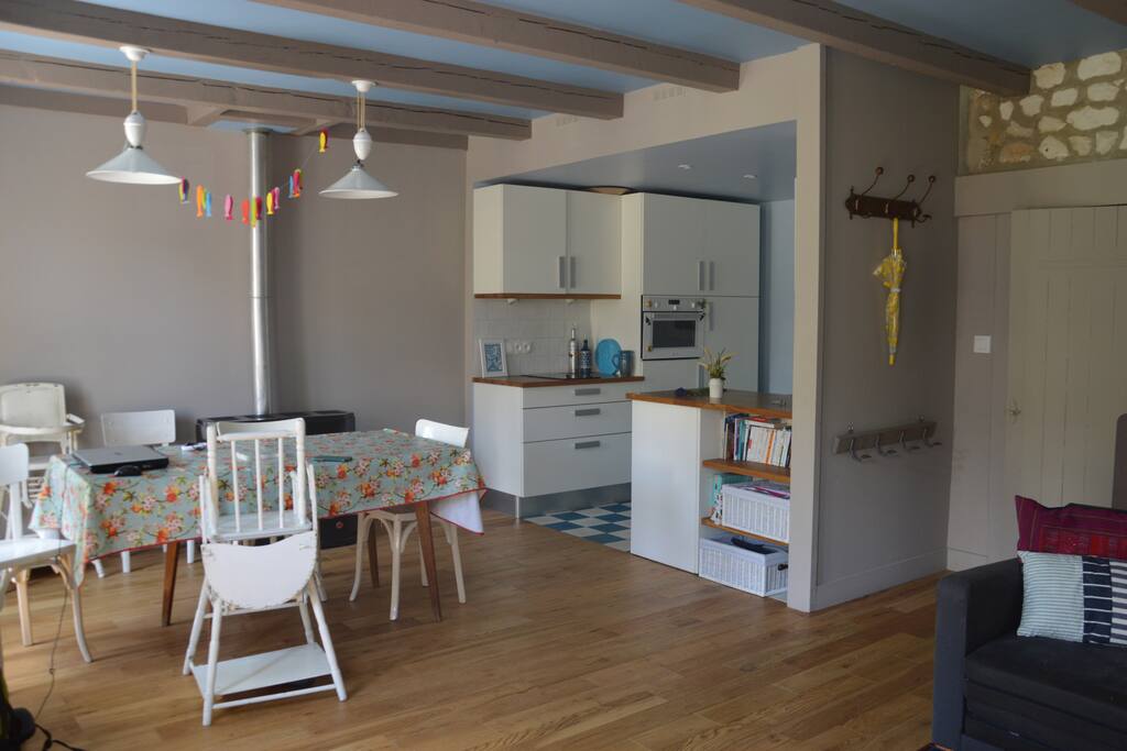 Séjour et cuisine ouverte