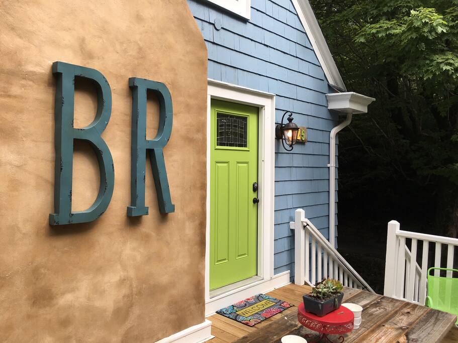 Green Door in Downtown Blowing Rock