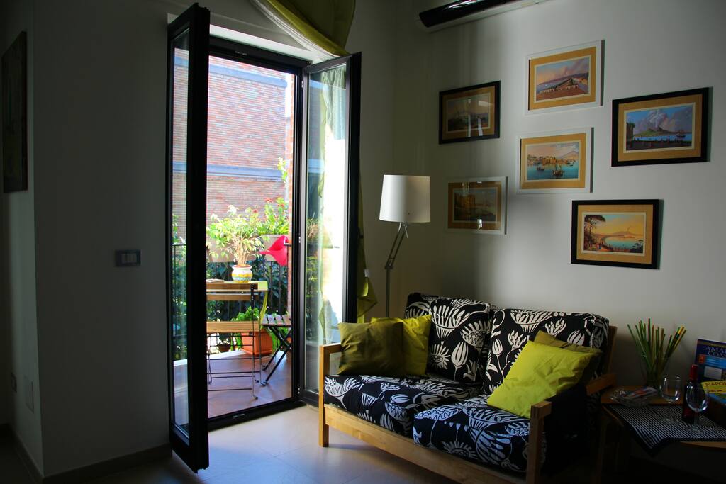 Soggiorno e Terrazzino _Living room and Small terrace