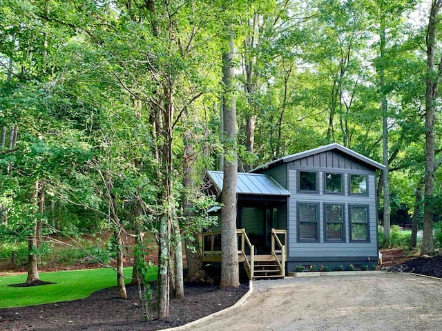 Airbnb Greer Vacation Rentals Places To Stay South