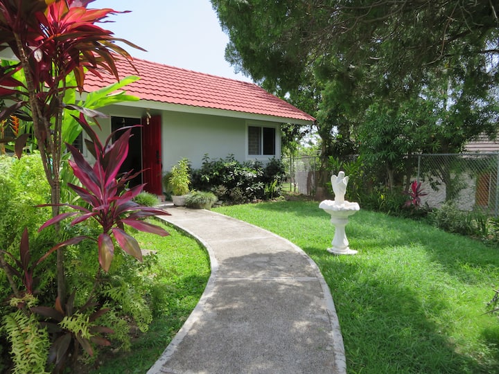 4 Bedroom House In Cherry Gardens - Kingston, Jamaica