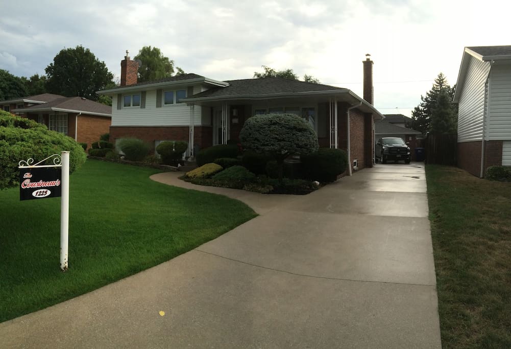 This is the street view of our home. The apartment is hidden around back and not visible from street.