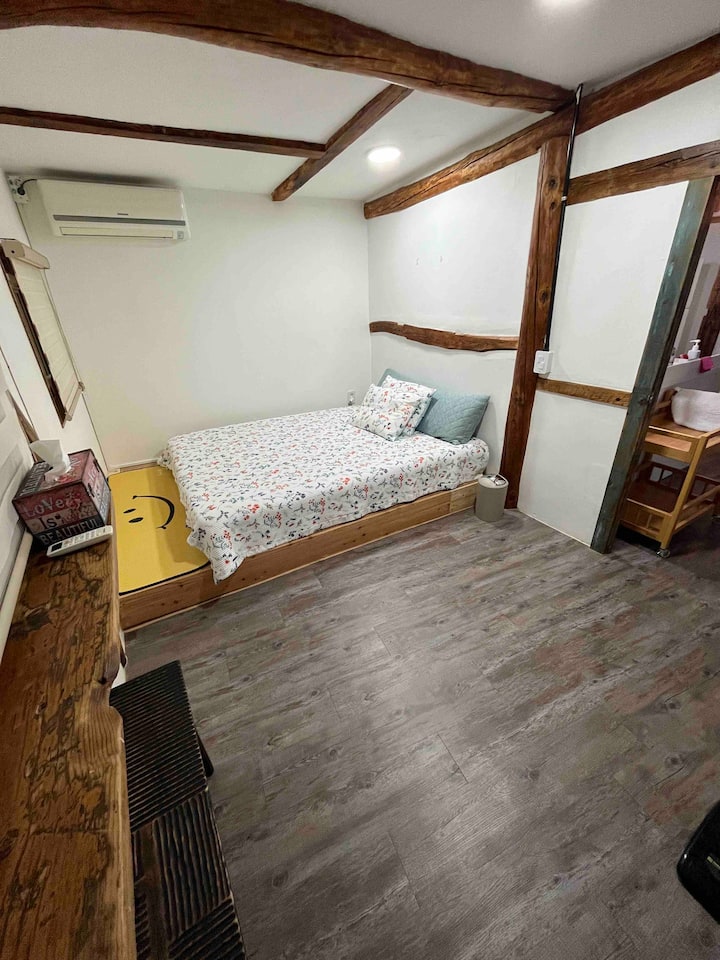 غرفة النوم 1