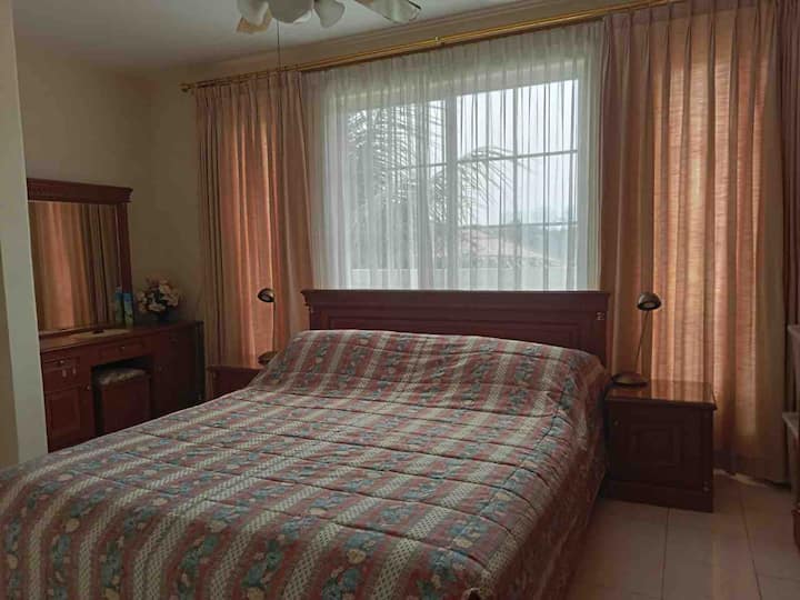 غرفة النوم 1