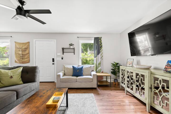 HOPE GARDENS HIDEAWAY! 1 MILE FROM DOWNTOWN gallery image 2